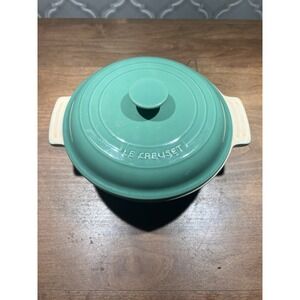 le creuset ceramic casserole With Lid Green